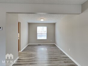 5819 Rothrock Ct in Galloway, OH - Building Photo - Building Photo