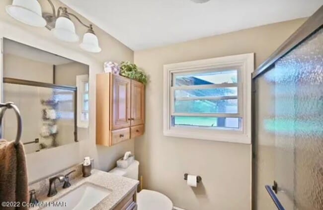 400 Hemlock Dr in Tobyhanna, PA - Building Photo - Building Photo