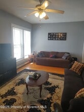 1019 Delaware St in Scranton, PA - Building Photo - Building Photo