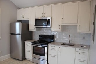 31 Alpine Row in Franklin, MA - Building Photo - Building Photo