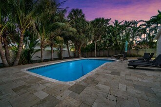 6306 N Ocean Blvd in Ocean Ridge, FL - Building Photo - Building Photo