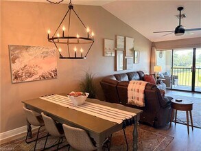 605 Augusta Blvd in Naples, FL - Foto de edificio - Building Photo