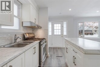 33 Wilson Ave in Chatham, ON - Building Photo - Building Photo