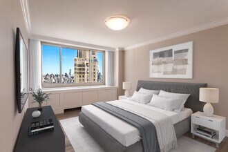 30 W 63rd St. in New York, NY - Building Photo - Building Photo