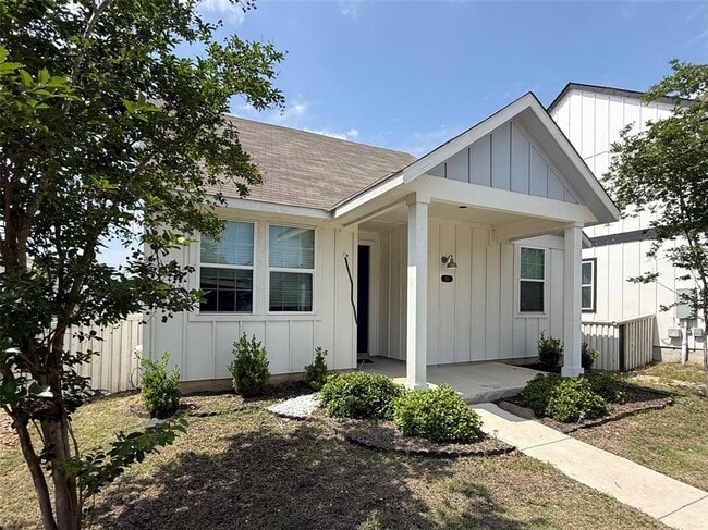 133 Fabion St in Niederwald, TX - Building Photo - Building Photo
