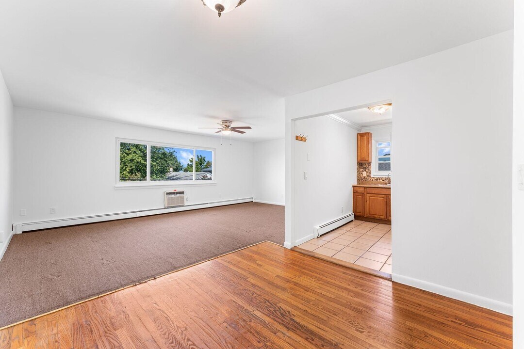 706 Liberty Ave in North Bergen, NJ - Building Photo
