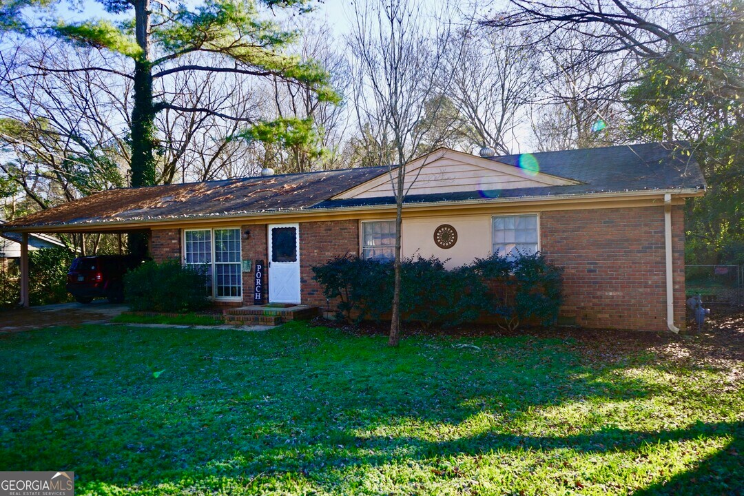 260 Rumson Rd in Athens, GA - Building Photo