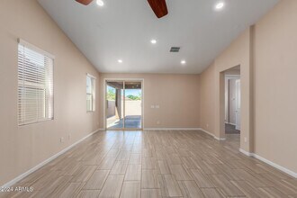 12436 W Myrtle Ct in Glendale, AZ - Building Photo - Building Photo