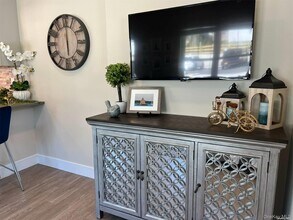 1080 New York Ave in Huntington Station, NY - Building Photo - Building Photo