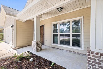 8393 New Orleans Ct in Navarre, FL - Building Photo - Building Photo