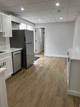 4285 Hollywood Blvd, Unit 2 in West Hazleton, PA - Foto de edificio - Building Photo