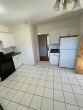 14 Hammondswood Rd in Newton, MA - Building Photo - Building Photo