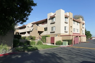 East Rancho Verde Village in Rancho Cucamonga, CA - Building Photo - Building Photo