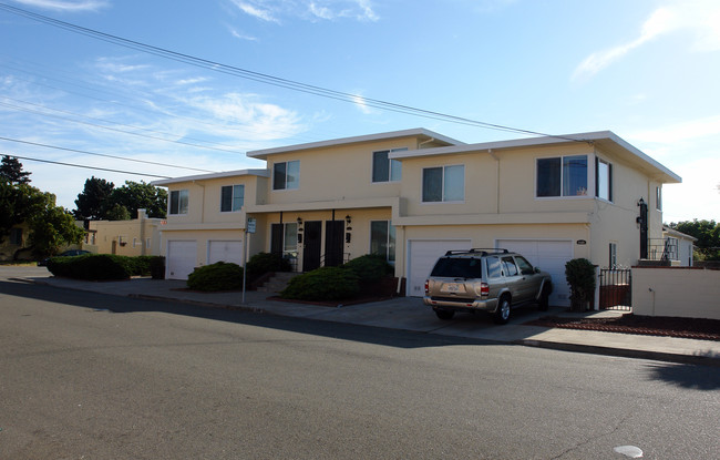 342 31st St in Richmond, CA - Foto de edificio - Building Photo