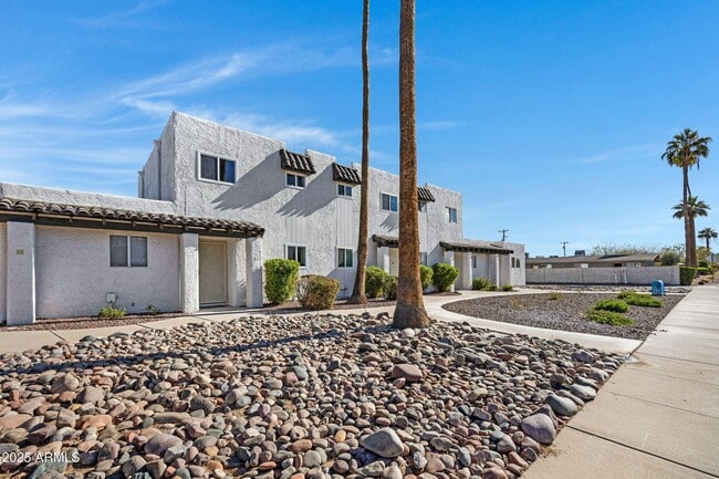 2415 N 71st St in Scottsdale, AZ - Building Photo - Building Photo