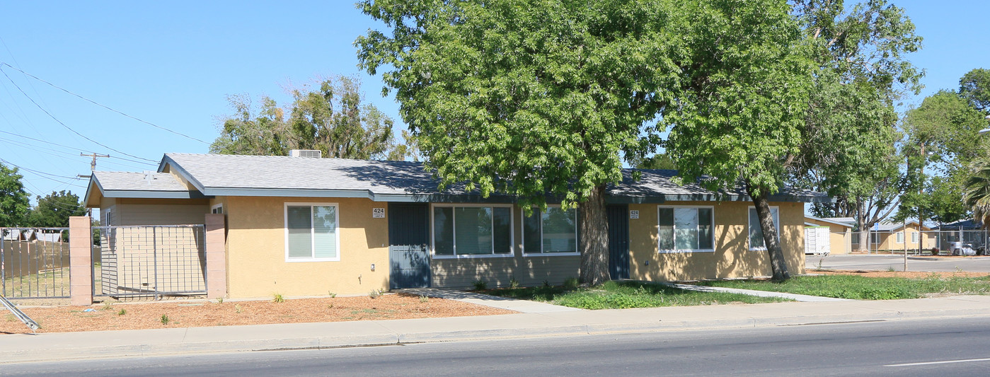 Rios Terrace I & II in Mendota, CA - Building Photo