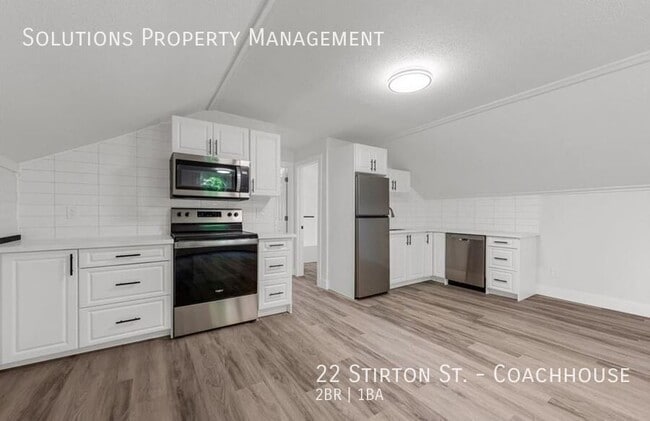 22 Stirton St in Hamilton, ON - Building Photo - Building Photo