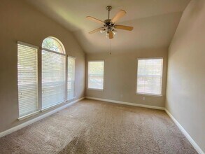 3705 Fossilwood Way in Round Rock, TX - Building Photo - Building Photo