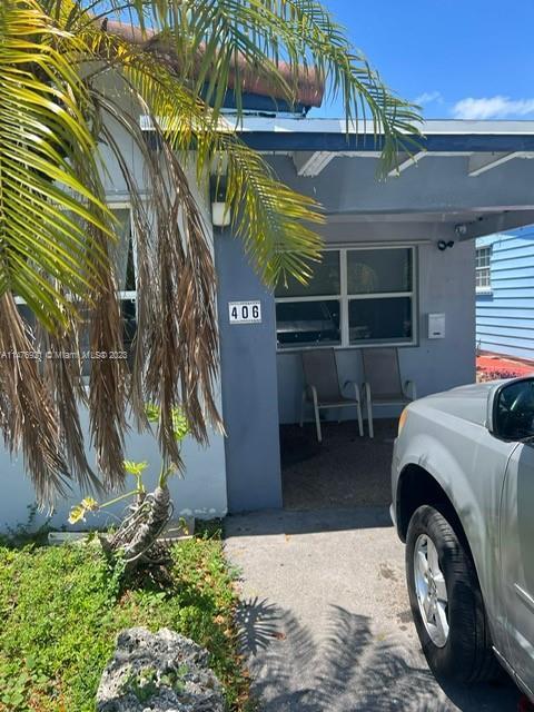 406 N 56th Ave in Hollywood, FL - Building Photo