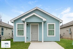 8171 Nube Medina in San Antonio, TX - Building Photo