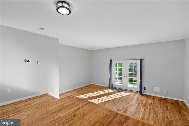 2146 Golf Course Dr in Reston, VA - Building Photo - Building Photo