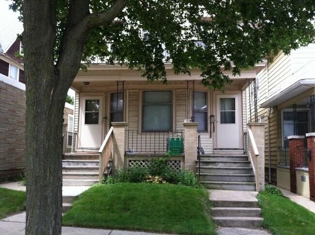 property at 2849-2851-2851 S Herman St