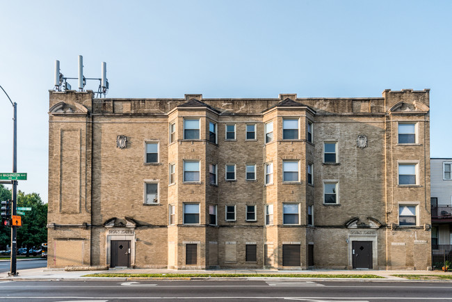 5201 W Washington Blvd (old) in Chicago, IL - Foto de edificio - Building Photo