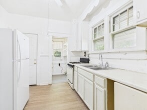 2404 Yorktown Ave in Richmond, VA - Building Photo - Building Photo