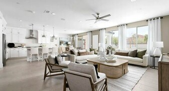 4052 Hudson Ln in Lake Elsinore, CA - Building Photo