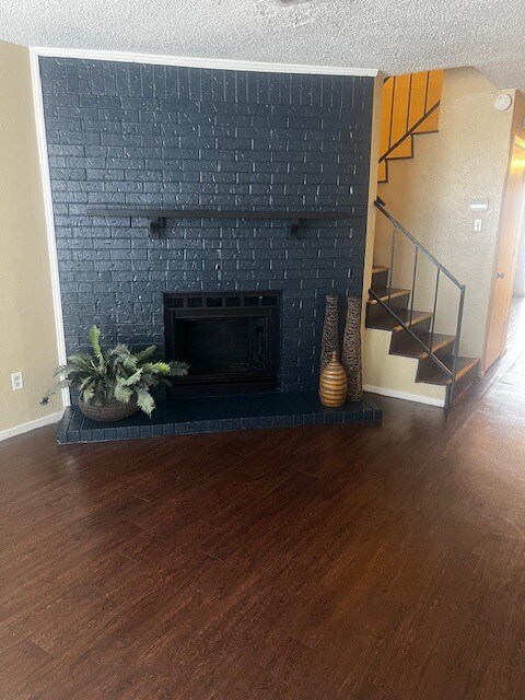 10500 Lake June Rd in Dallas, TX - Building Photo - Building Photo