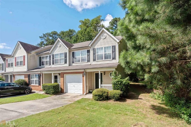 property at 6213 Hickory Ln Cir