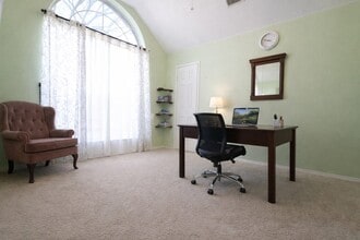 1639 Churchill Ln in Mansfield, TX - Foto de edificio - Building Photo