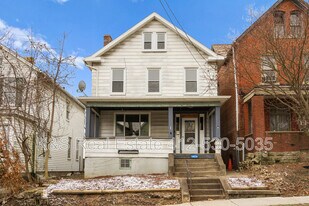 1406 Hamilton St in McKeesport, PA - Building Photo