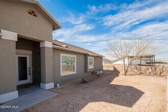 5017 Joe Castillo St in El Paso, TX - Building Photo - Building Photo
