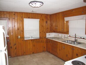 1604 Dorchester Dr in Colorado Springs, CO - Building Photo - Building Photo