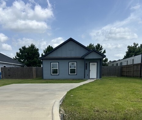 property at 1418 Rd 5607