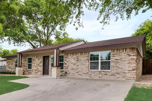 600 N 1st St in Midlothian, TX - Foto de edificio - Building Photo