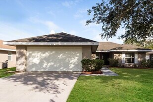 80 Lake Daisy Blvd in Winter Haven, FL - Building Photo