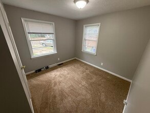 134 Halls Ln in Lexington, KY - Building Photo - Building Photo