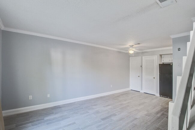 2494 Etiwan Ave in Charleston, SC - Building Photo - Building Photo