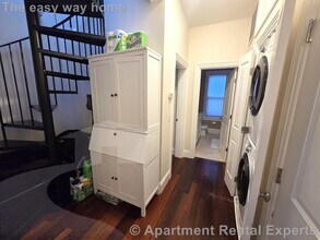 122 Marine Rd, Unit #2 in Boston, MA - Building Photo - Building Photo