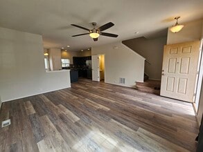 7243 Country Side Grv in Fountain, CO - Foto de edificio - Building Photo