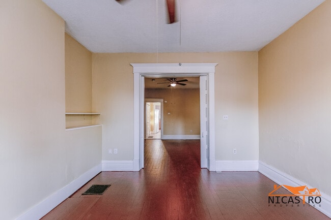 property at 174 E 11th Ave