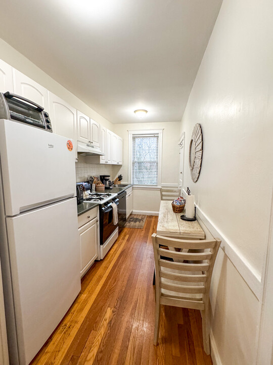 179 Kent St, Unit 3 in Brookline, MA - Building Photo