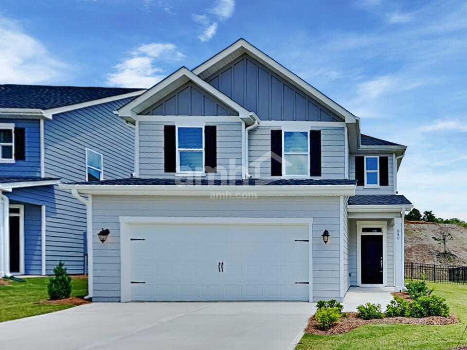 840 Headland Wy in Canton, GA - Foto de edificio