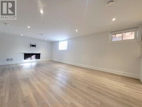 664 Hiawatha Blvd in Hamilton, ON - Building Photo - Building Photo