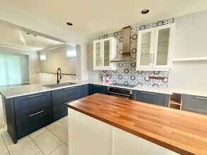103 Rain Lily Ln in Georgetown, TX - Building Photo - Building Photo