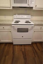 208 E Starr Ave in Nacogdoches, TX - Building Photo - Building Photo
