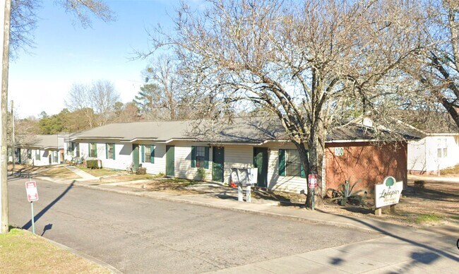 424 Highland Ave in Eufaula, AL - Building Photo - Building Photo