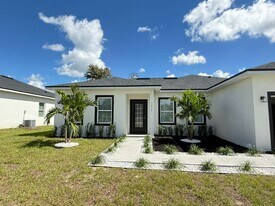 1315 Congo Dr in Poinciana, FL - Building Photo
